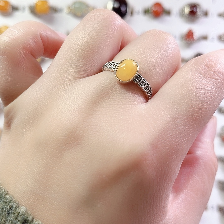 蜜蜡戒指银S925镶嵌天然