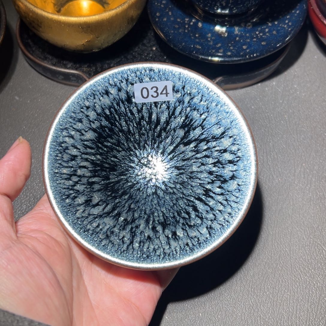 茶盏我想去买东西呢没买呢