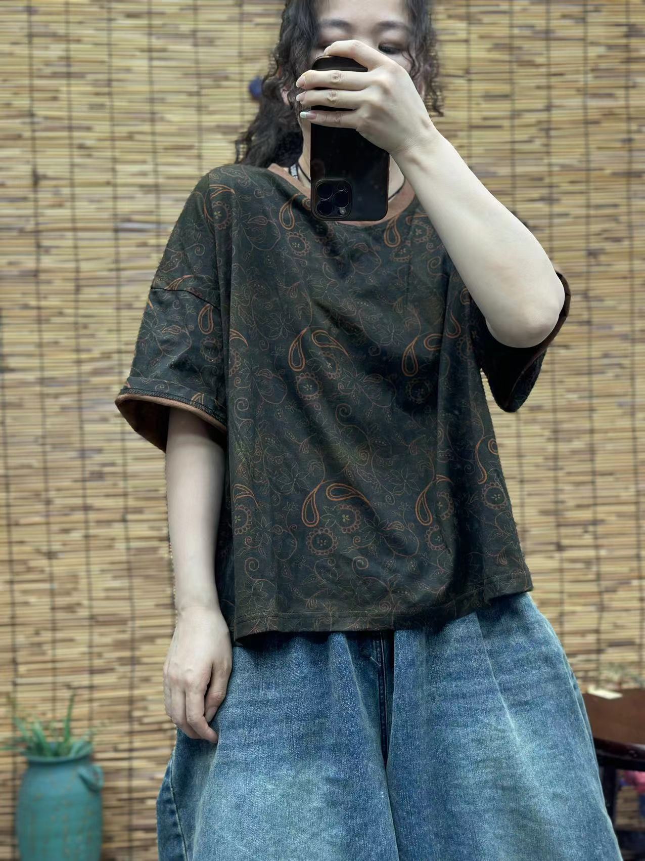 HY    黑花印花T恤