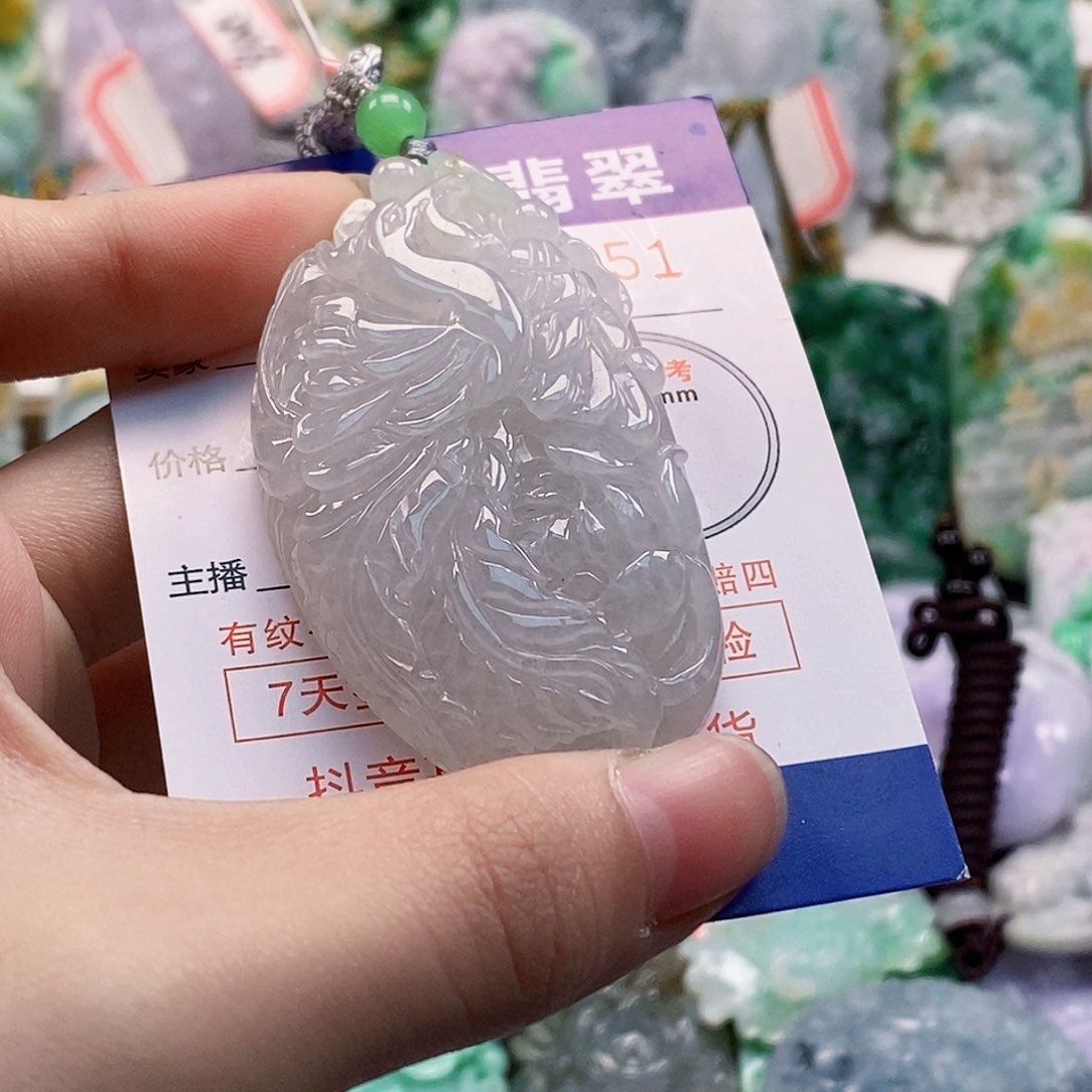 吊坠(不含链)未镶嵌翡翠