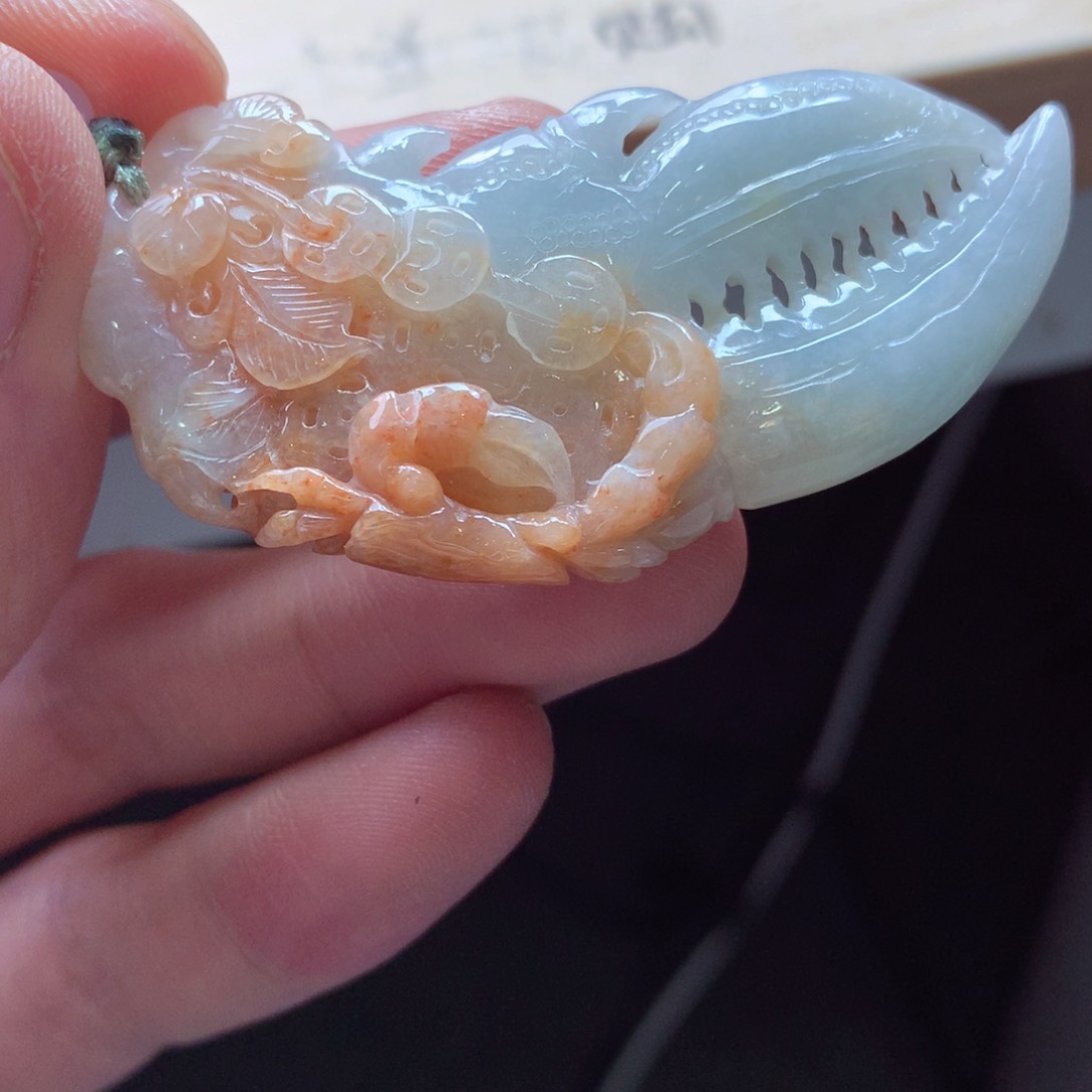 翡翠颈饰未镶嵌吊坠