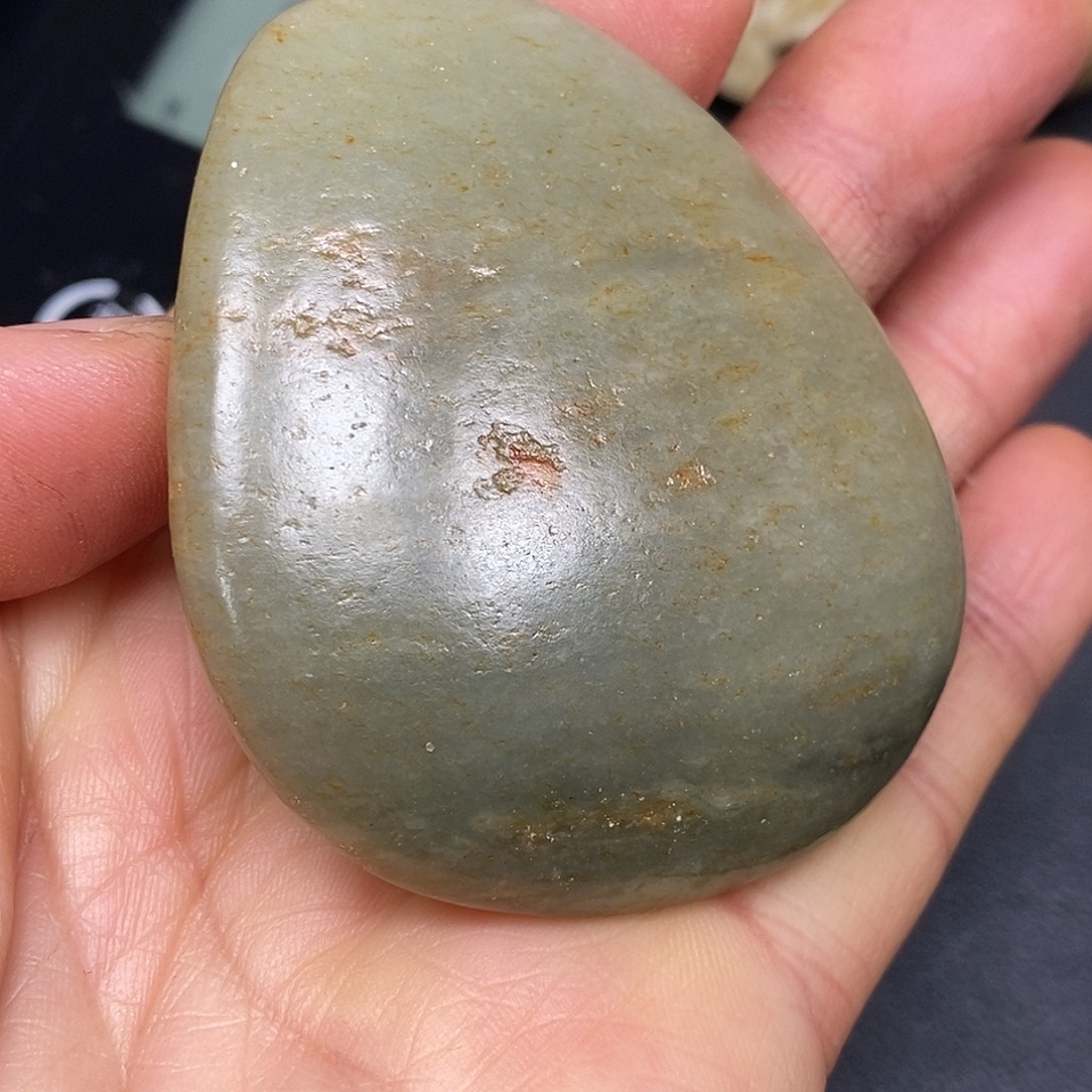 和田玉未镶嵌珠宝奇石