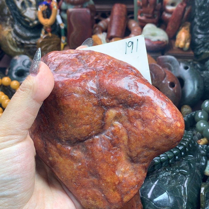 透闪石质玉未镶嵌珠宝奇石