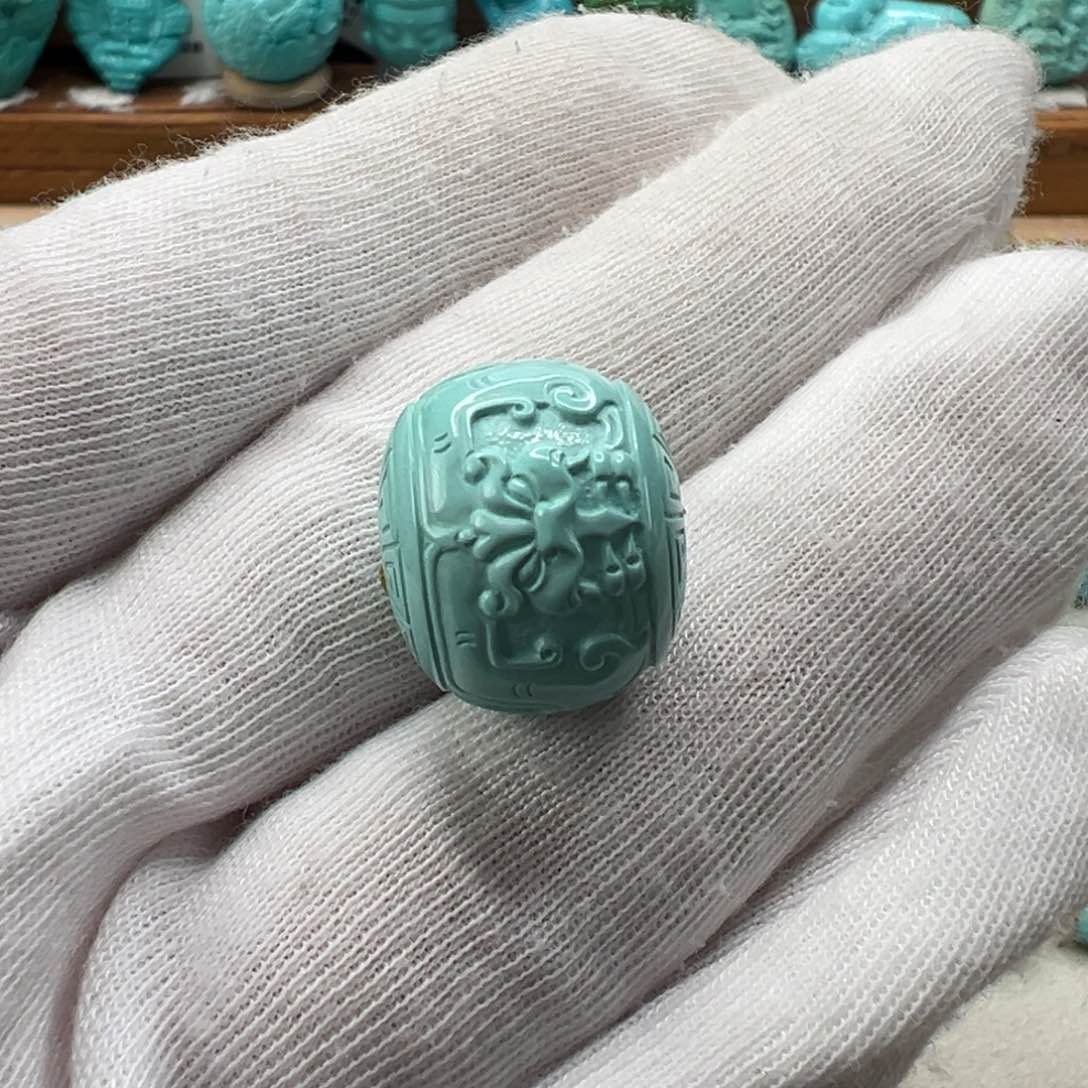 绿松石配饰未镶嵌