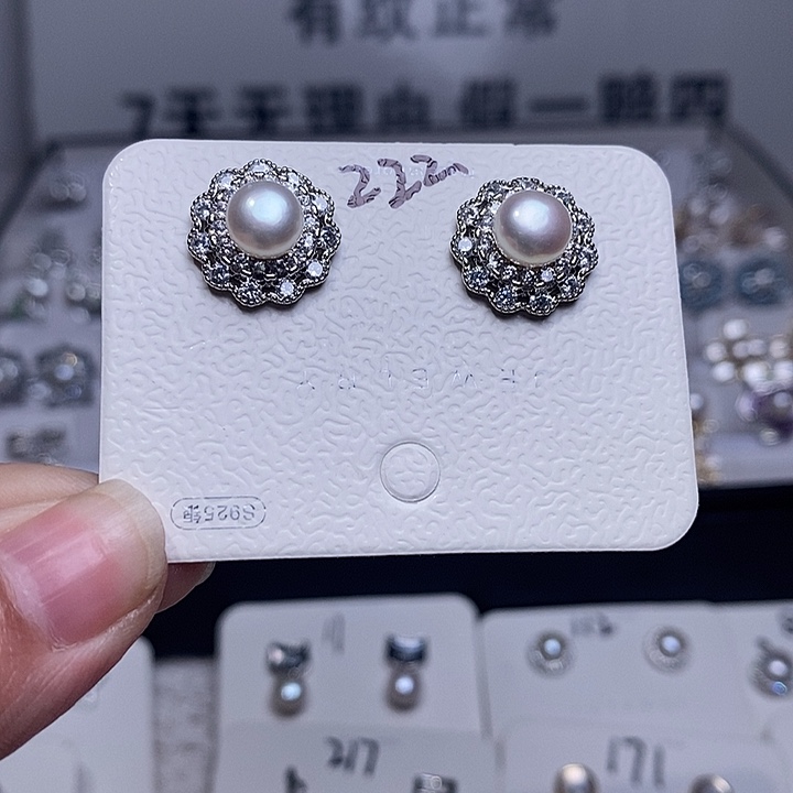 淡水珍珠银S925镶嵌耳饰