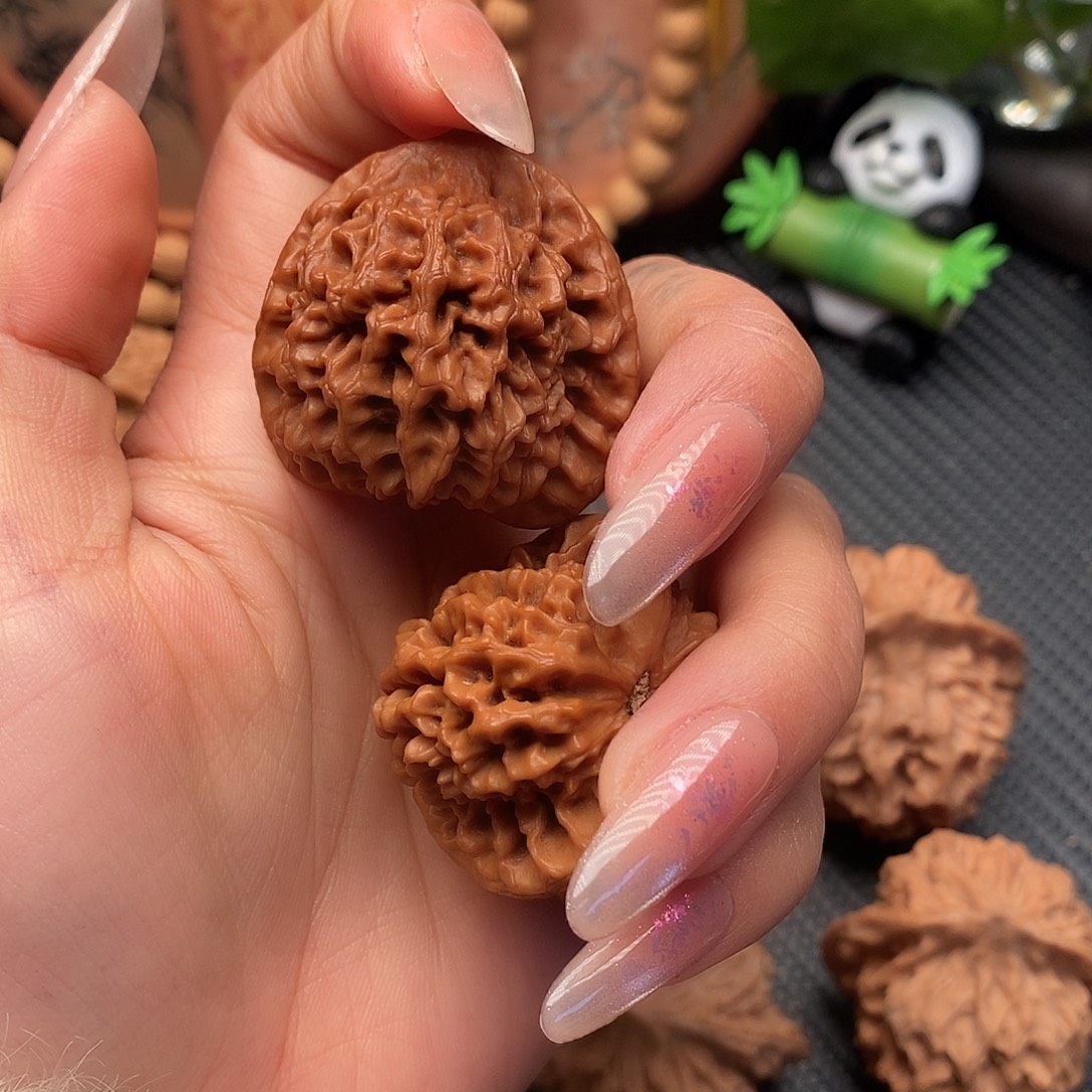 铄***源核桃秦岭野生果秦闷瑕疵