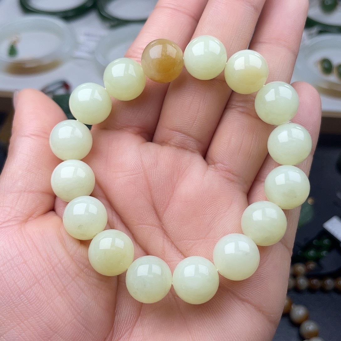 和田玉手串未镶嵌