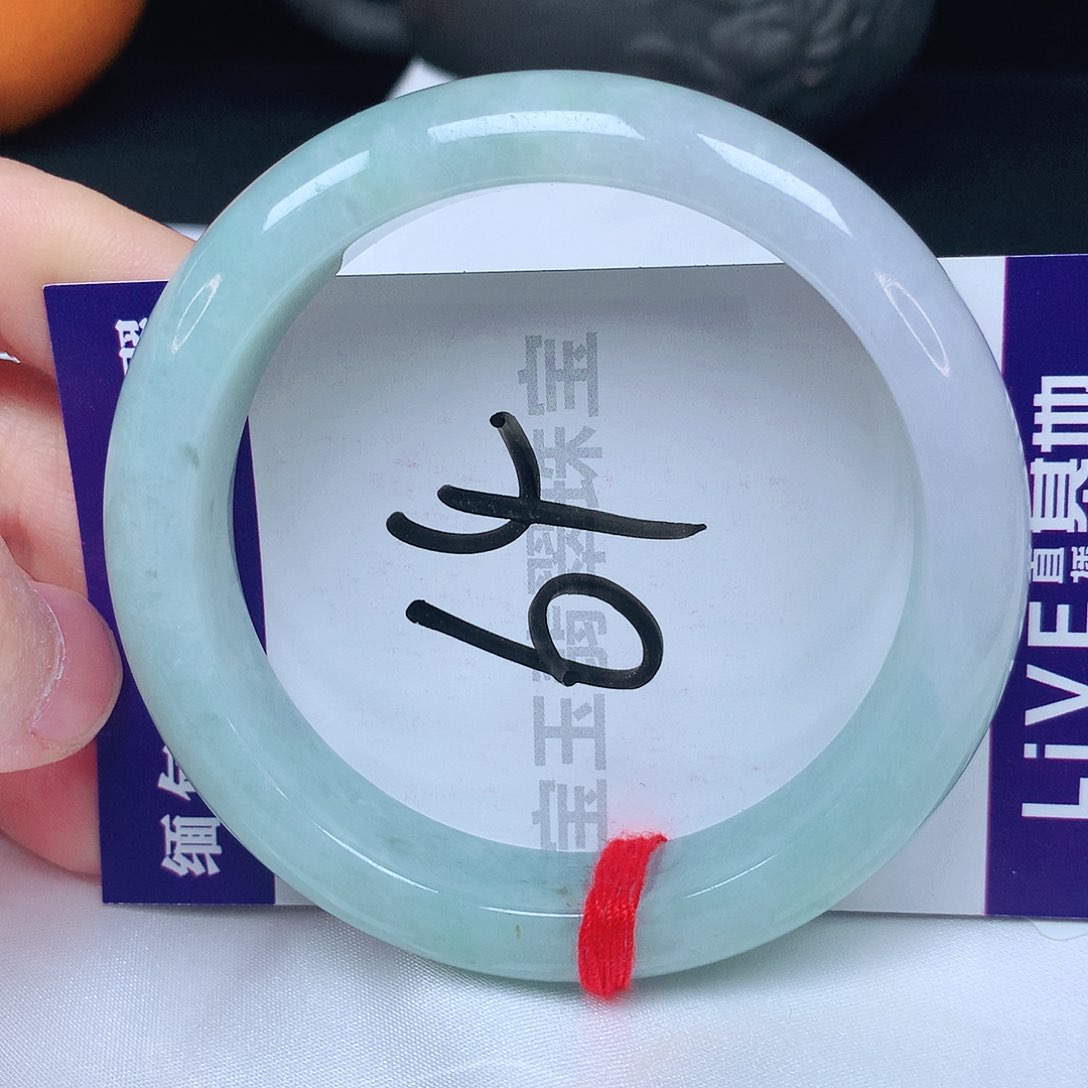 翡翠手镯未镶嵌55圈口