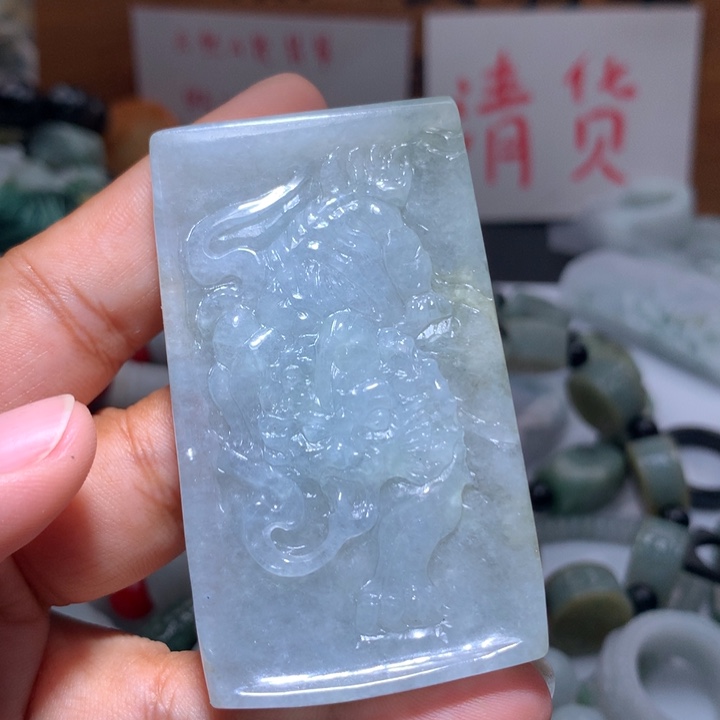 翡翠未镶嵌颈饰保真天然A货翡翠