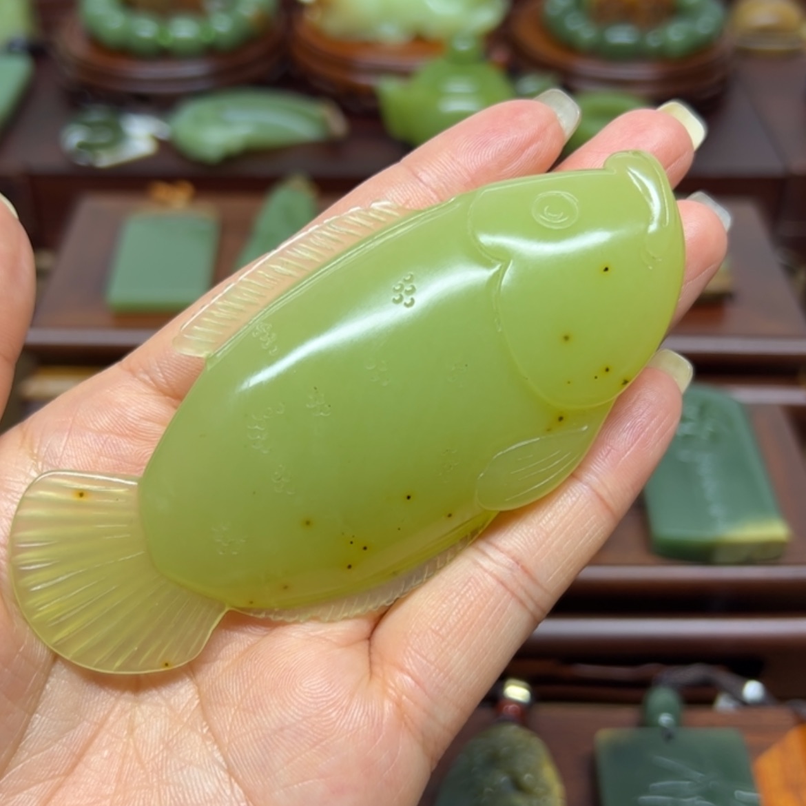 【闪购商品】未镶嵌蛇纹石玉手把件富贵有余