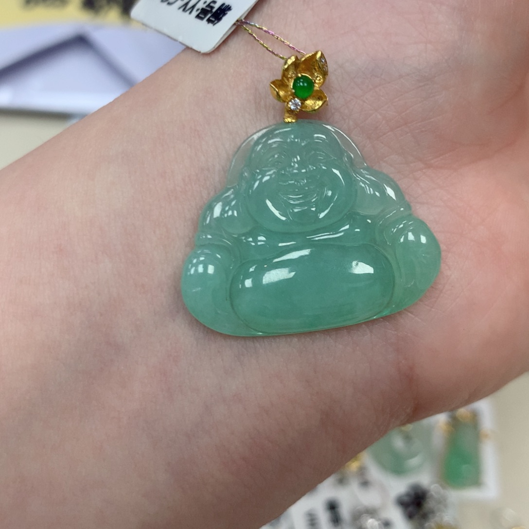 翡翠颈饰18K金镶嵌佛公