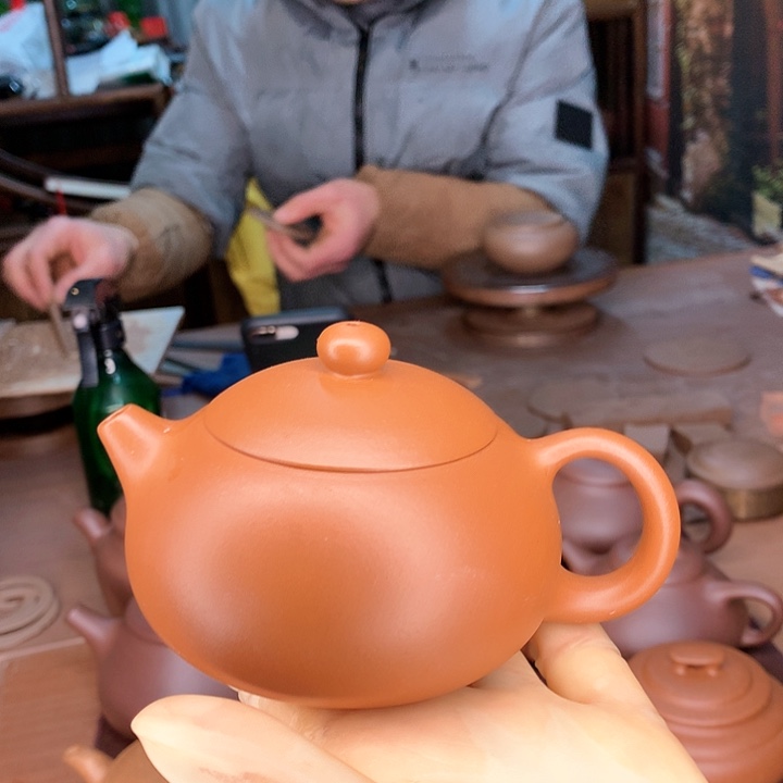 紫砂茶壶西施壶，朱泥210c c