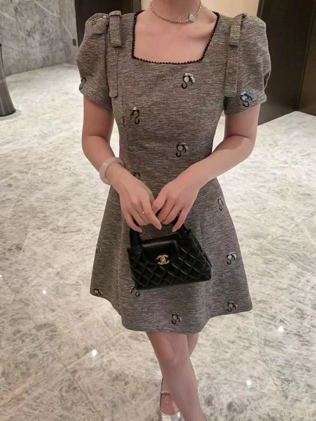 〖蕙子严选〗AG 25955新款刺绣小天鹅气质连衣裙