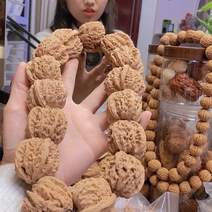 【闪购商品】文玩核桃把件40白狮子手持