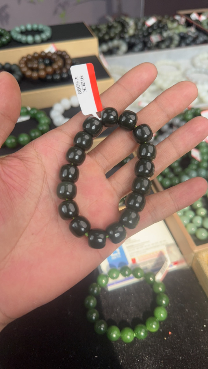 纯天然新疆和田玉沙枣青12mm