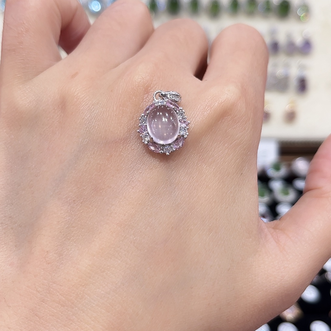 犯***.银S925镶嵌芙蓉石吊坠(赠链)