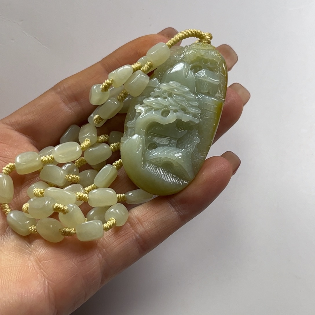 用***2和田玉未镶嵌挂件