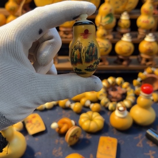 大叶紫檀（黑酸枝木类）