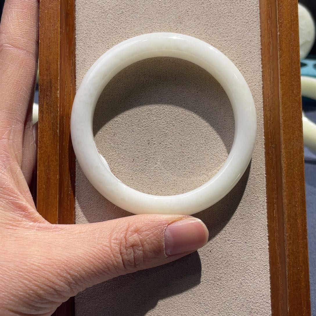 蓝田玉（蛇纹石化大理石玉）手镯未镶嵌?****?