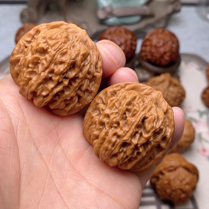 【闪购商品】文玩核桃把件楼子38