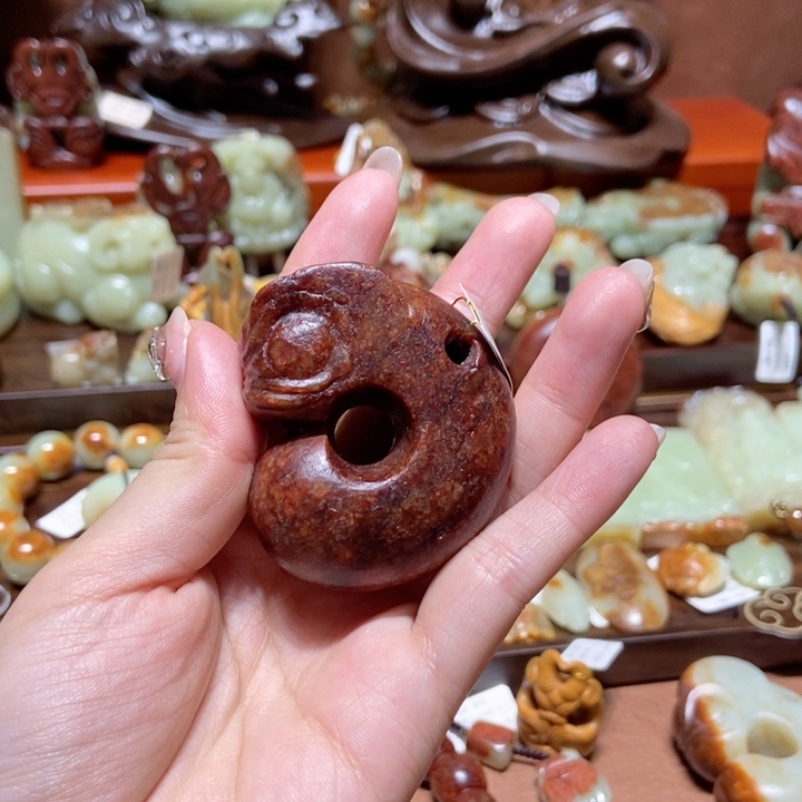 岫岩河磨玉（透闪石质玉）把件未镶嵌