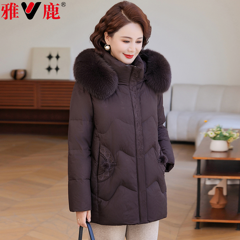 雅鹿妈妈装冬季中长款2025新款羽绒服加厚保暖中老年狐狸毛领外套