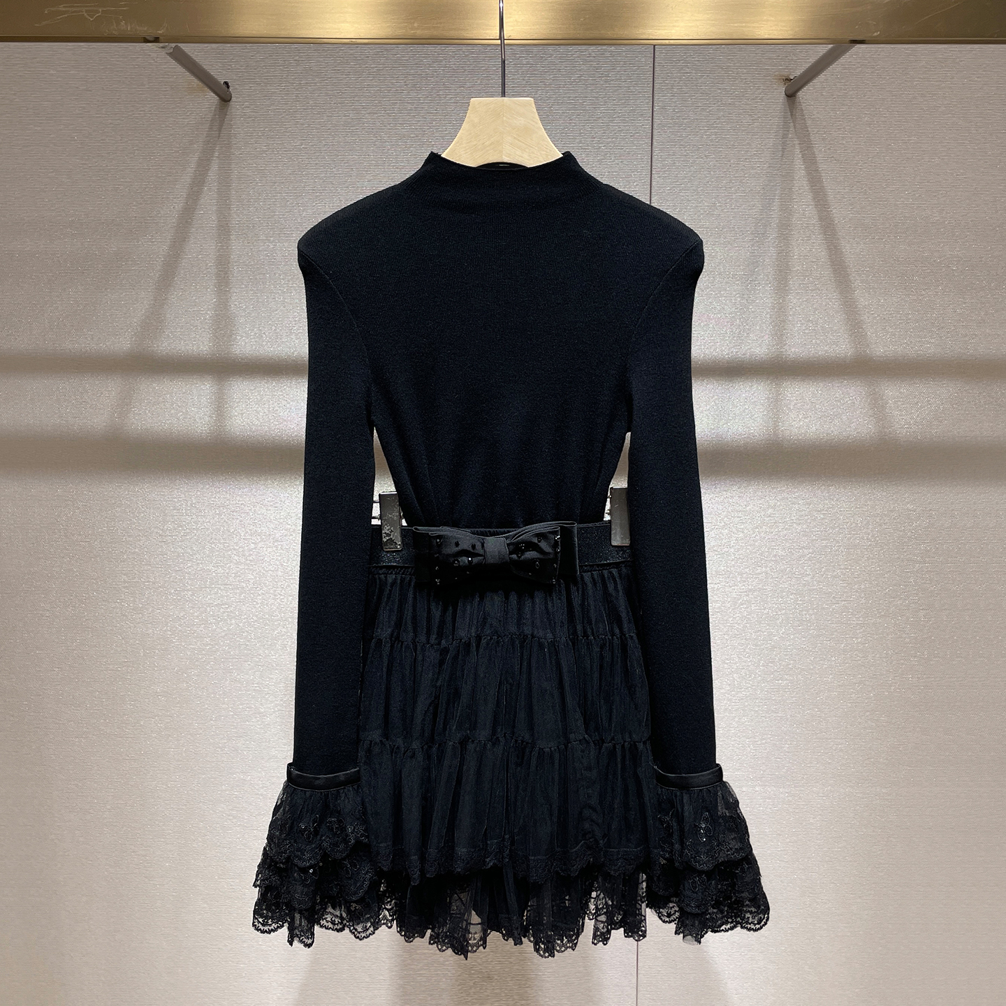 小个子套装轻奢小众高端2025早秋新款修身气质喇叭袖针织衫半身裙