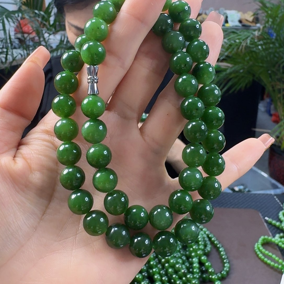颈饰未镶嵌和田玉（碧玉）卡10
