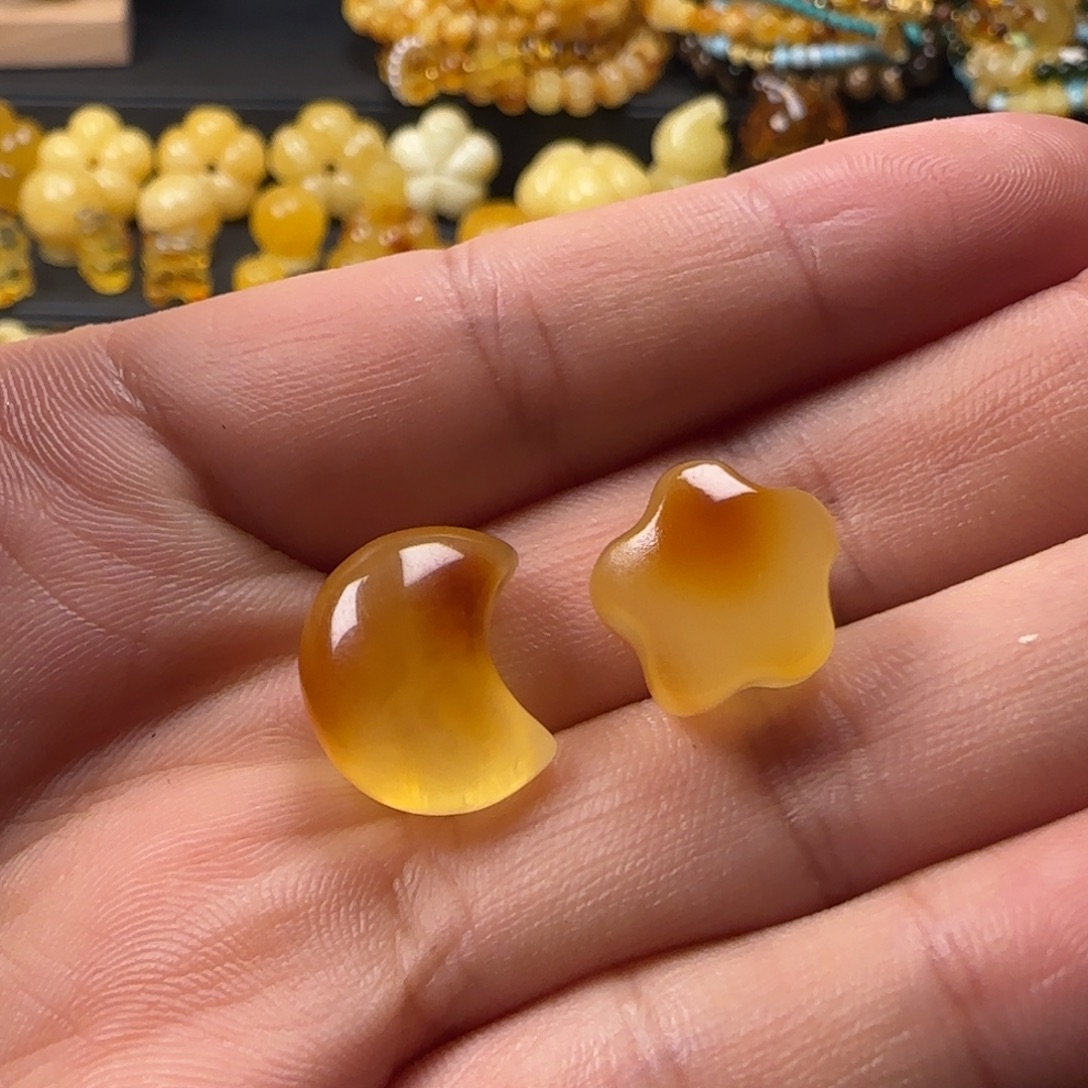 蜜蜡未镶嵌颈饰蜜蜡俏色星月组合配饰（打孔备注不退换）