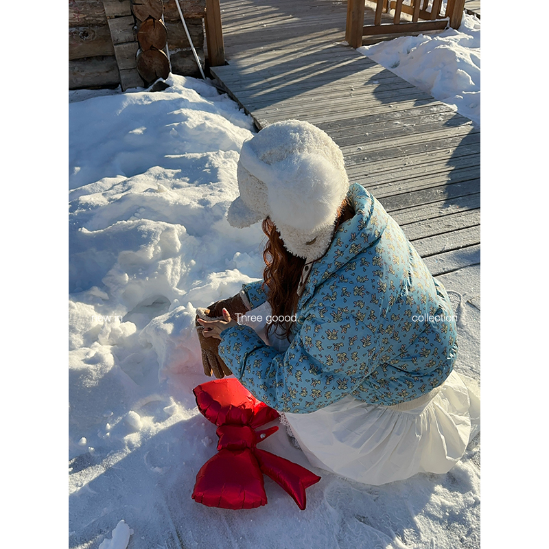 THREE GOOOD/三吉夹心泡芙90白鸭绒复古趣味面包羽绒服Y725R19621