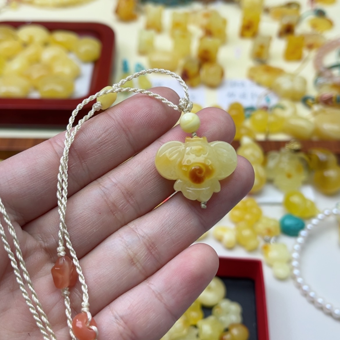 【闪购商品】蜜蜡裸石未镶嵌配饰