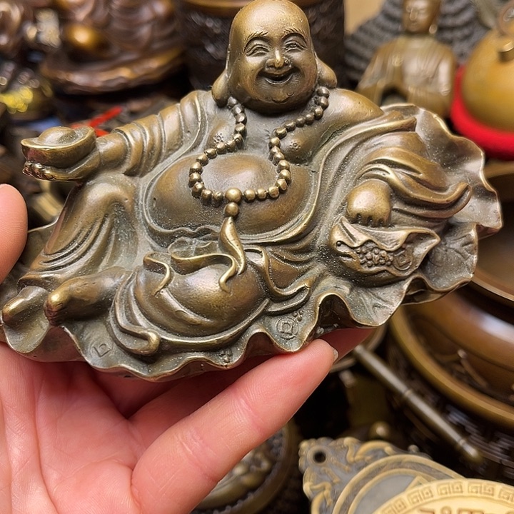 精美铜器批发档口