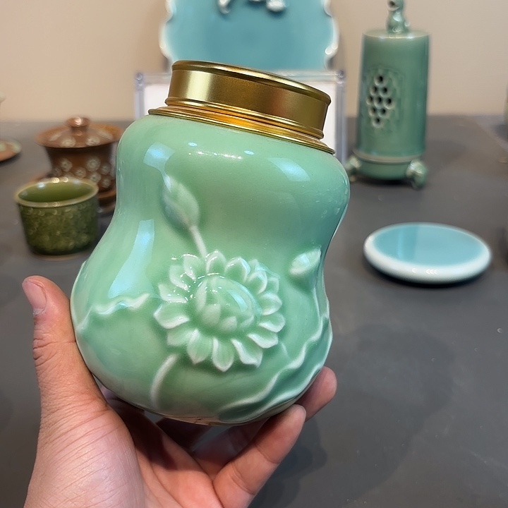 瓷片龙泉青瓷福利青瓷