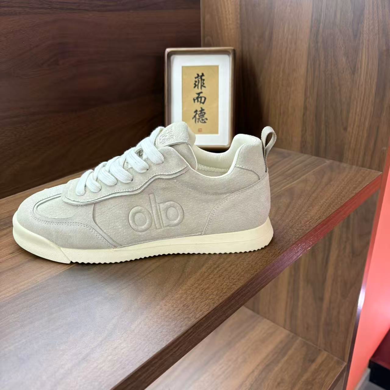 【菲而德单棉同款1027邢薇】2025爆款时尚休闲百搭轻奢皮面手工潮鞋