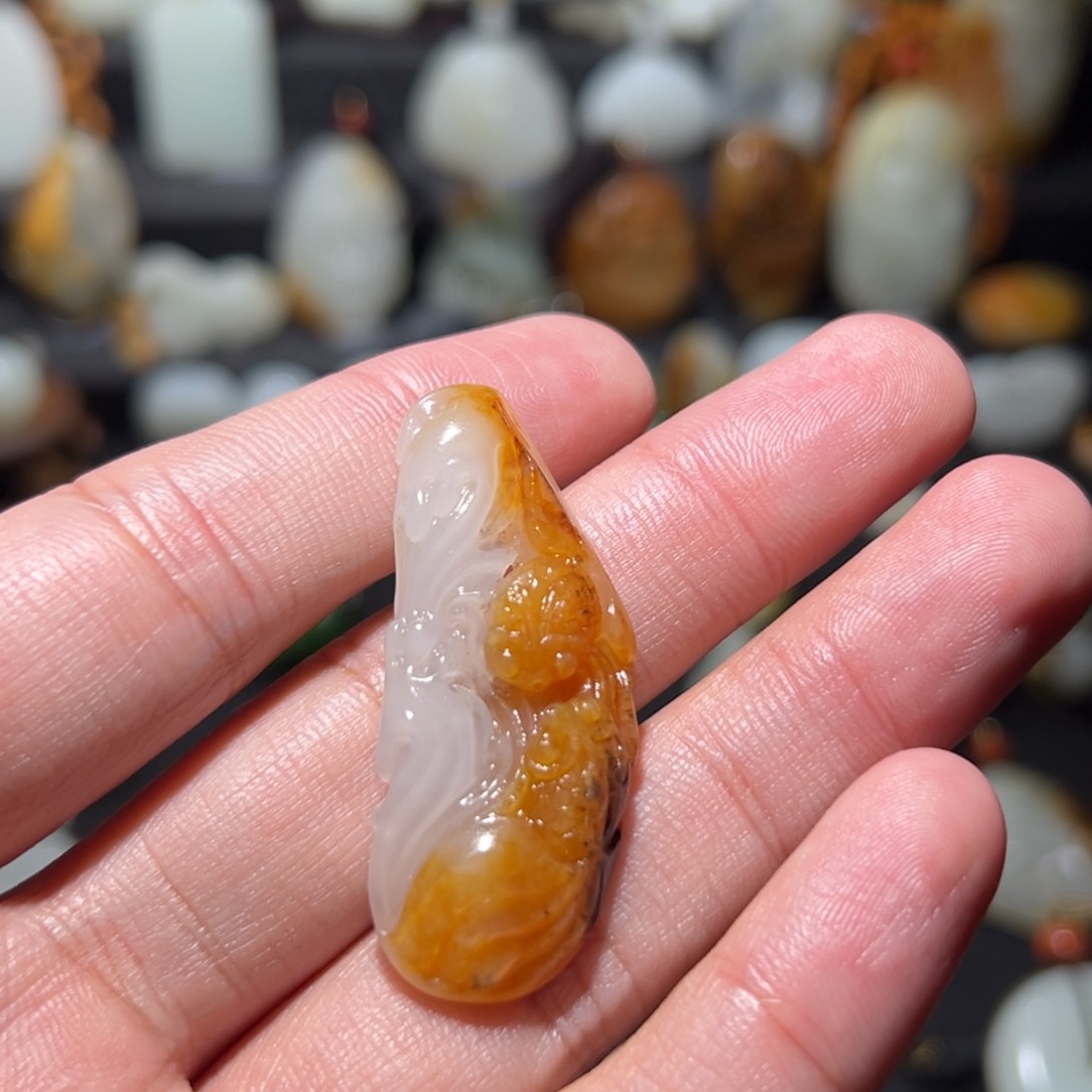 和田玉颈饰未镶嵌