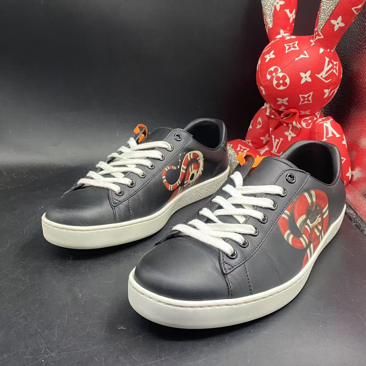 95新 GUCCI/古驰 【聚星福利】黑色响尾蛇板鞋42码jdf126