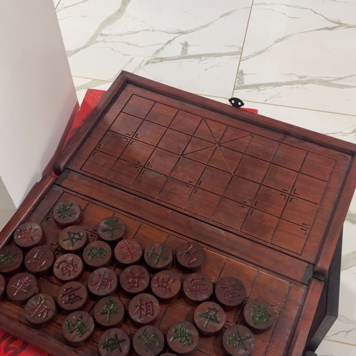 端景台紫檀木类陶瓷艺术家