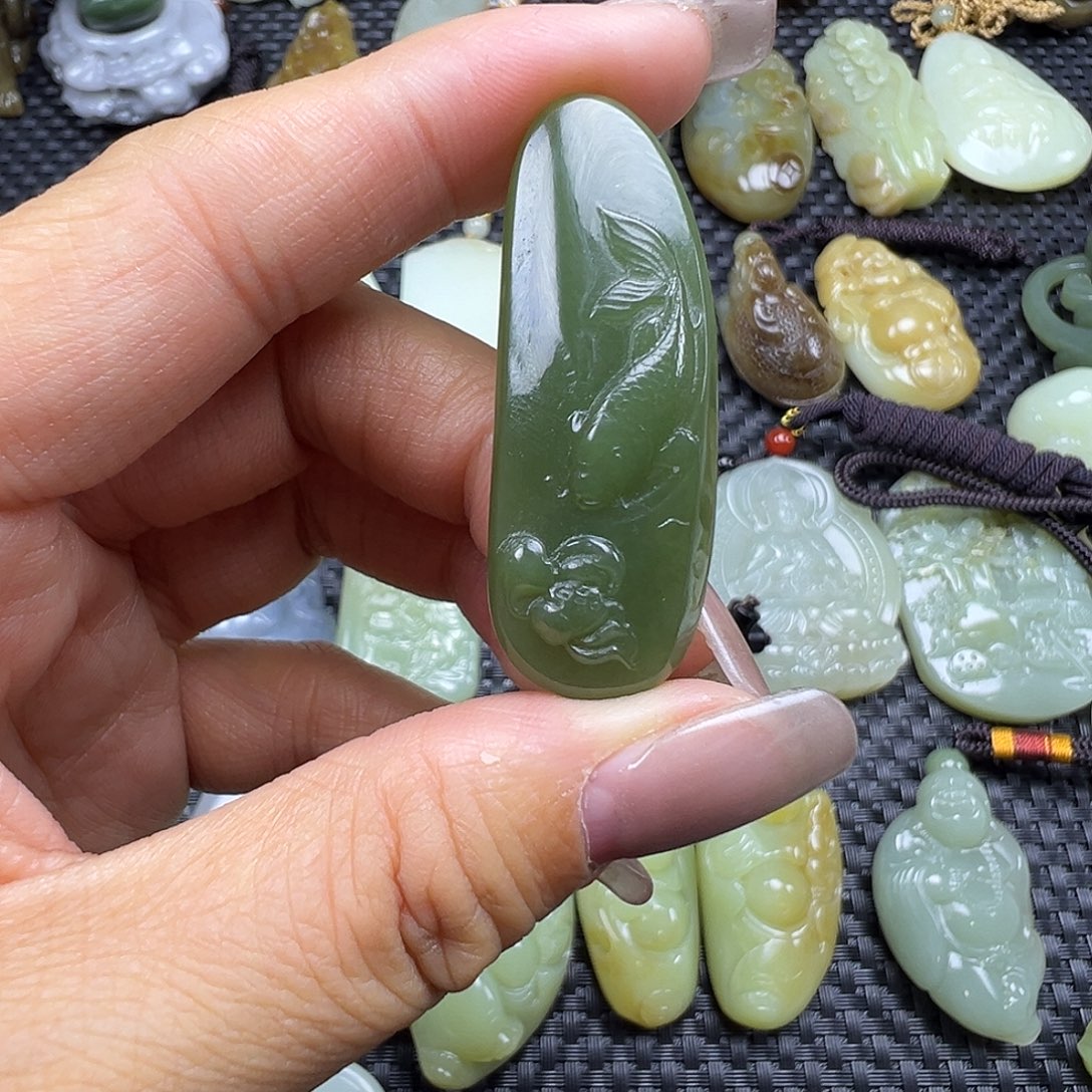 和田玉未镶嵌吊坠(不含链)卡44.7（福利漏，不退不换）