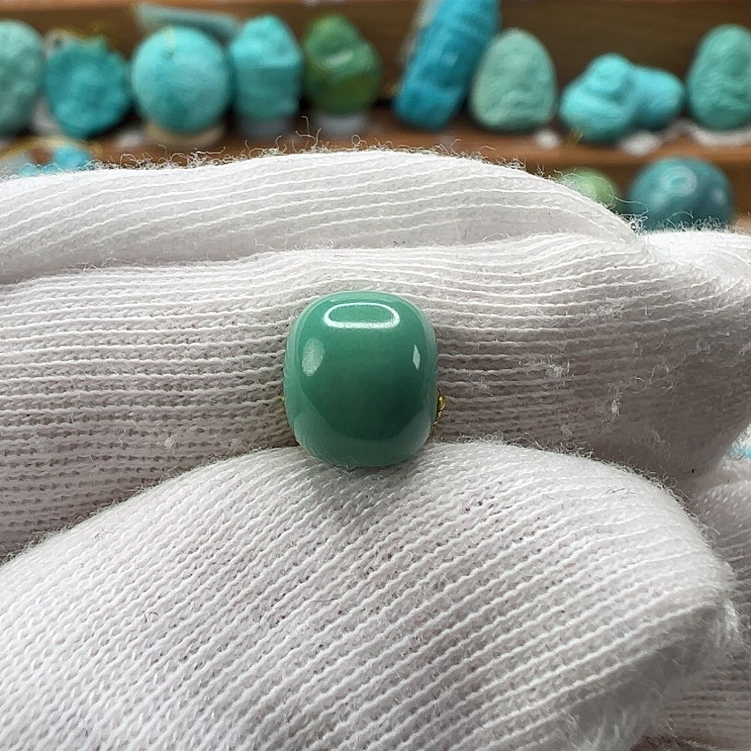 绿松石配饰未镶嵌