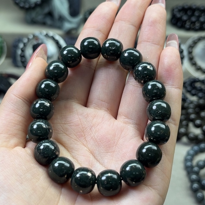 暴***棒和田玉未镶嵌手链