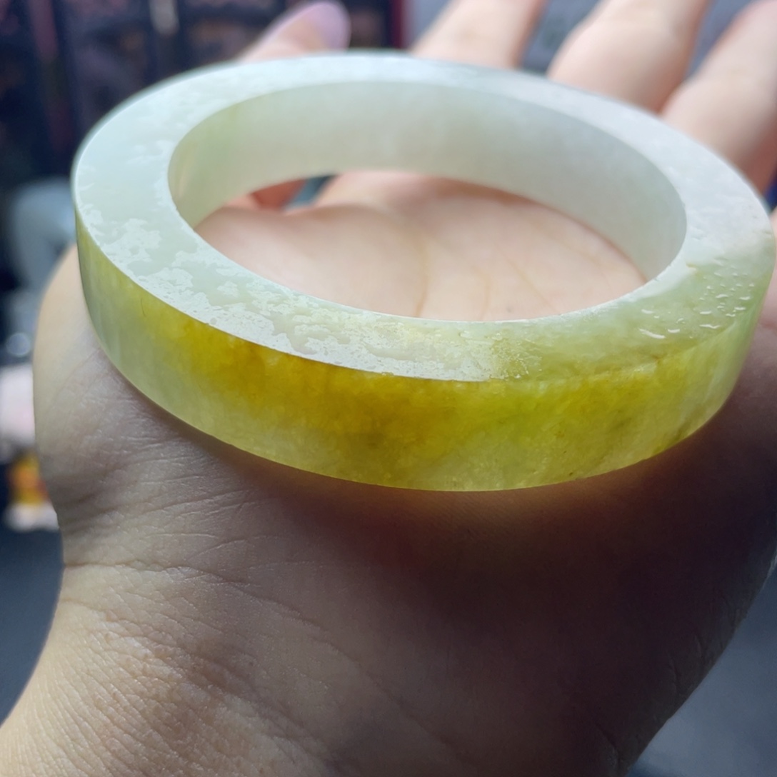 女****定制翡翠未镶嵌缅A翡翠多样性发一