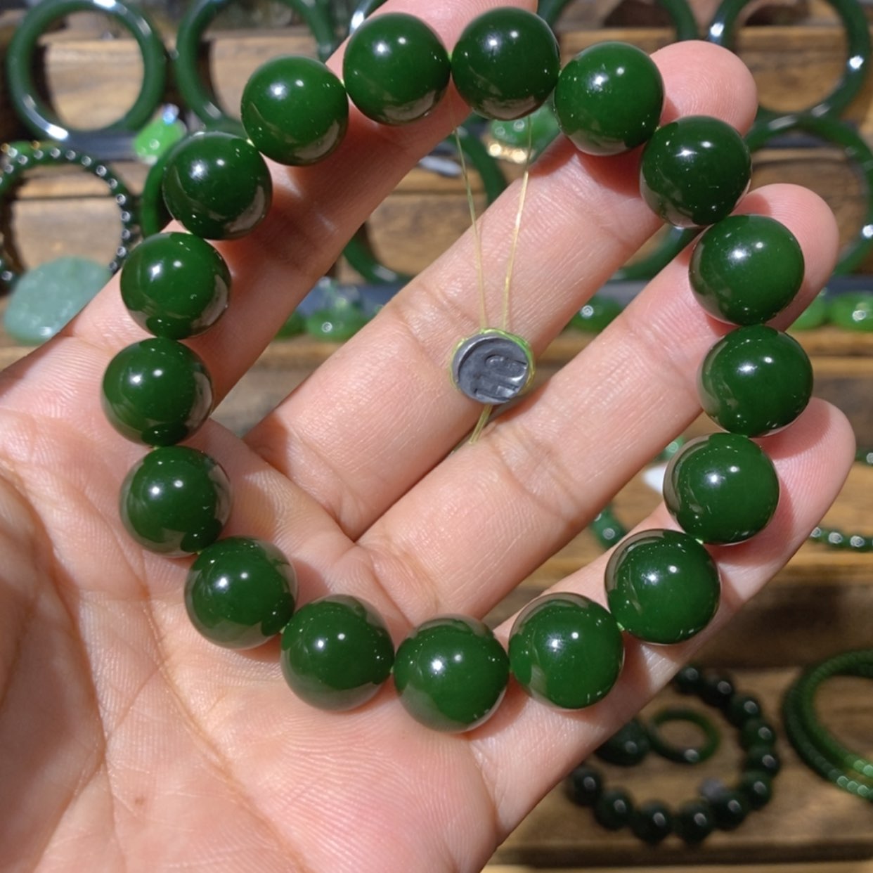 【闪购商品】吊坠(不含链)未镶嵌和田玉俄七菠菜绿手串12