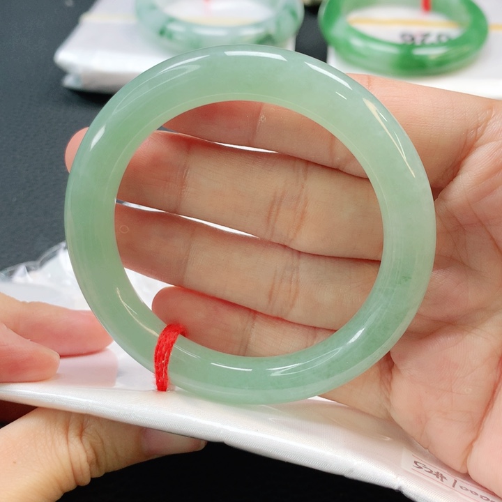 未镶嵌手镯翡翠缅甸圆52