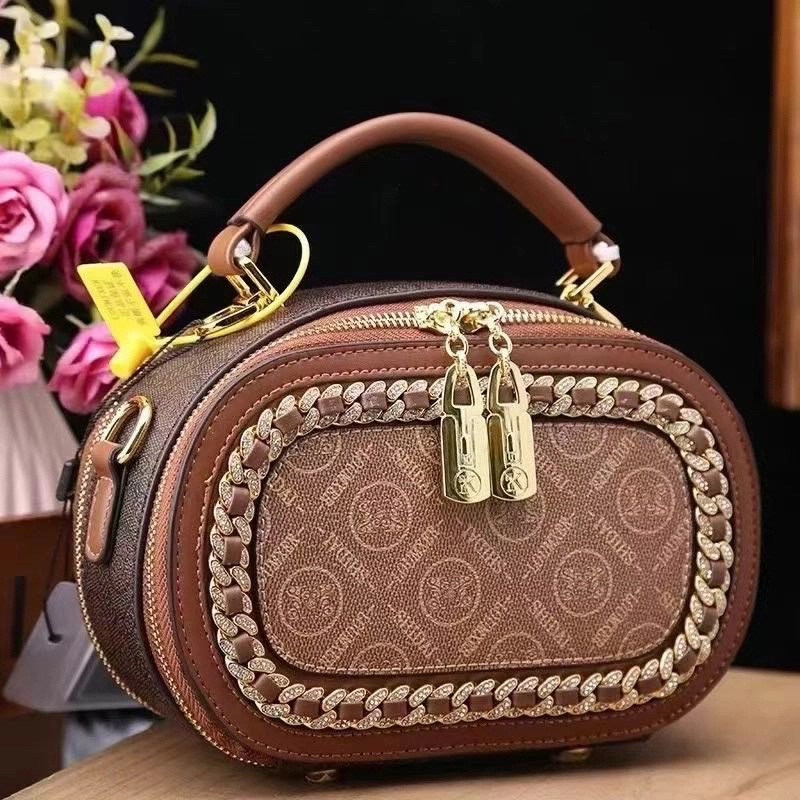 欧美复古千金风字母耐刮斜挎包