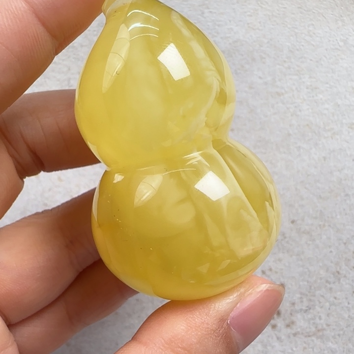 未镶嵌蜜蜡珠宝奇石