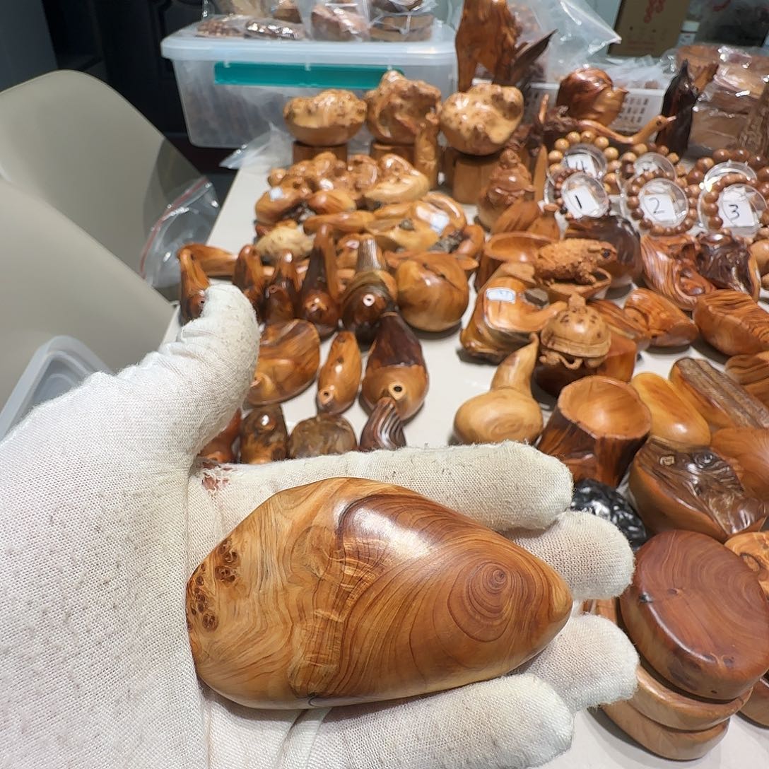 *****柏木（崖柏）太行崖柏陈化留疤手把件