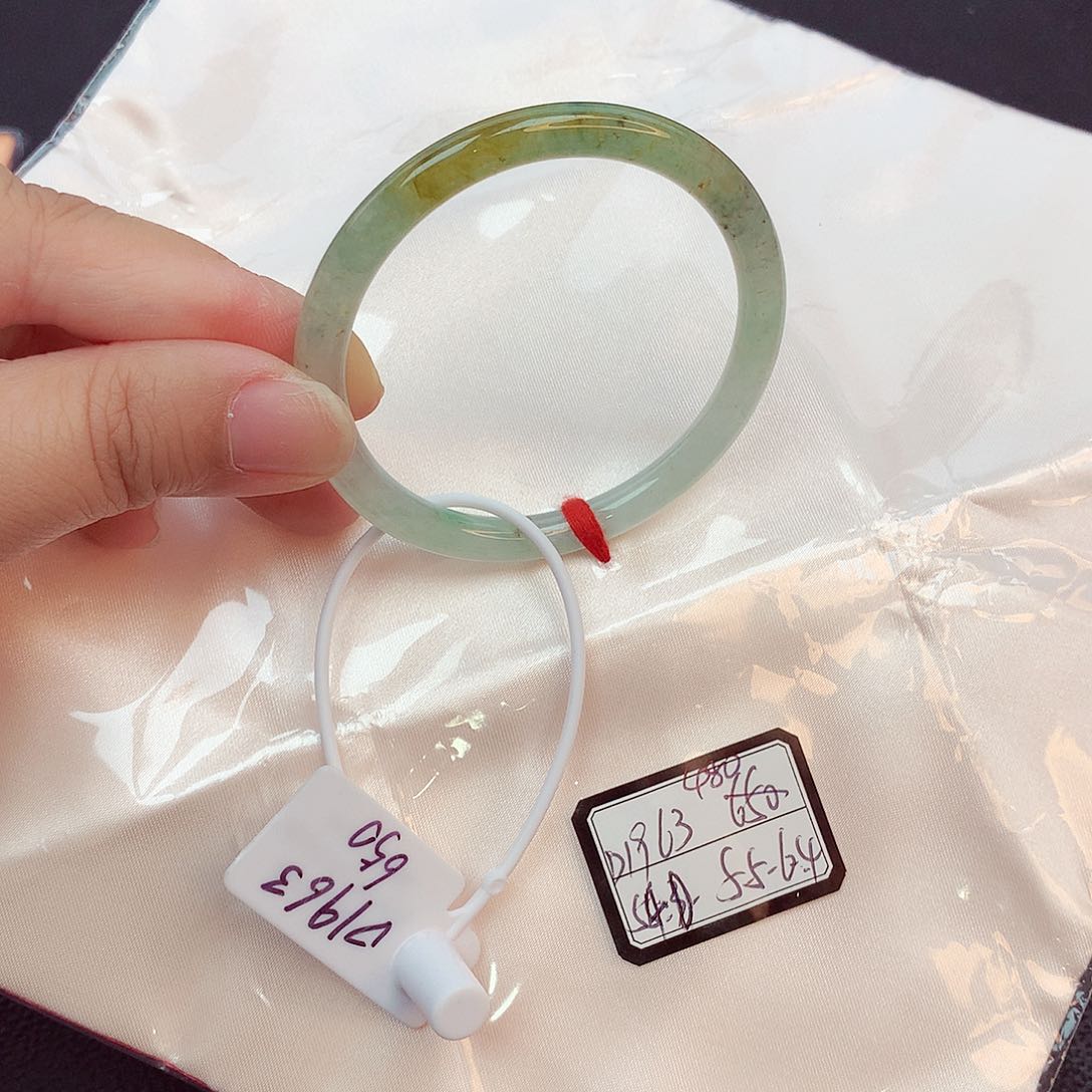 翡翠手镯未镶嵌天然缅甸翡翠A货