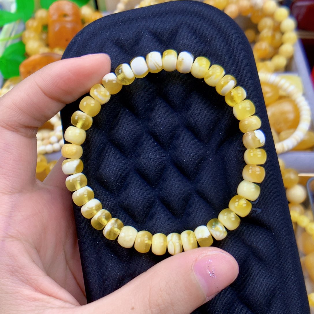 琥珀未镶嵌珠宝奇石7