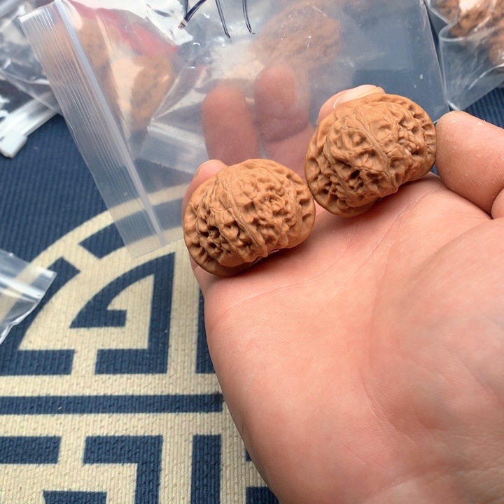 文玩核桃吊坠41宫灯219