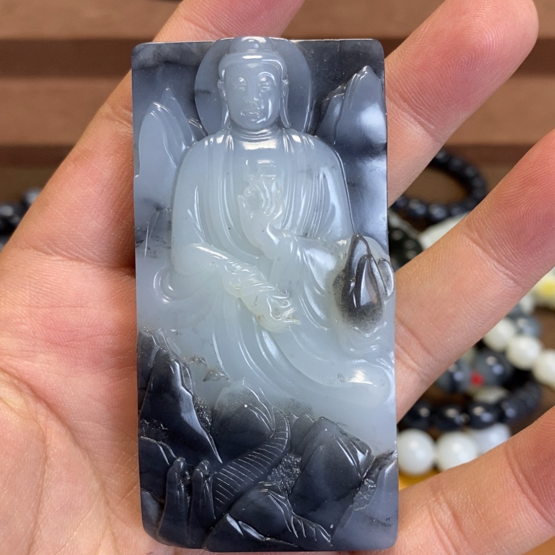 和田玉未镶嵌把件新疆和田玉青花黑白大日如来手把件